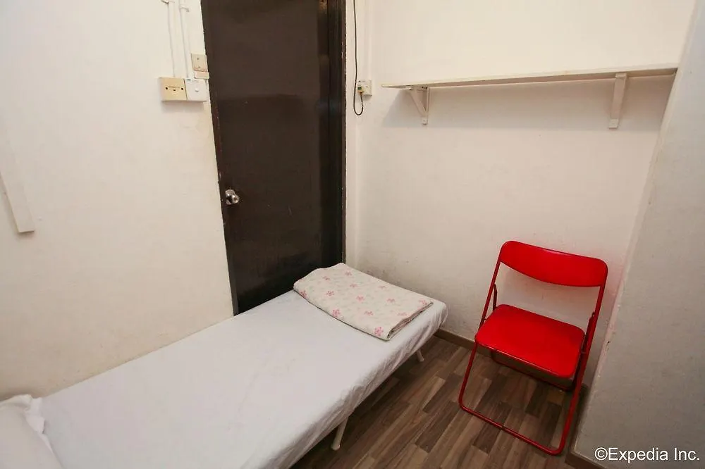 Cube Family Boutique Capsule Hotel At Chinatown Singapore